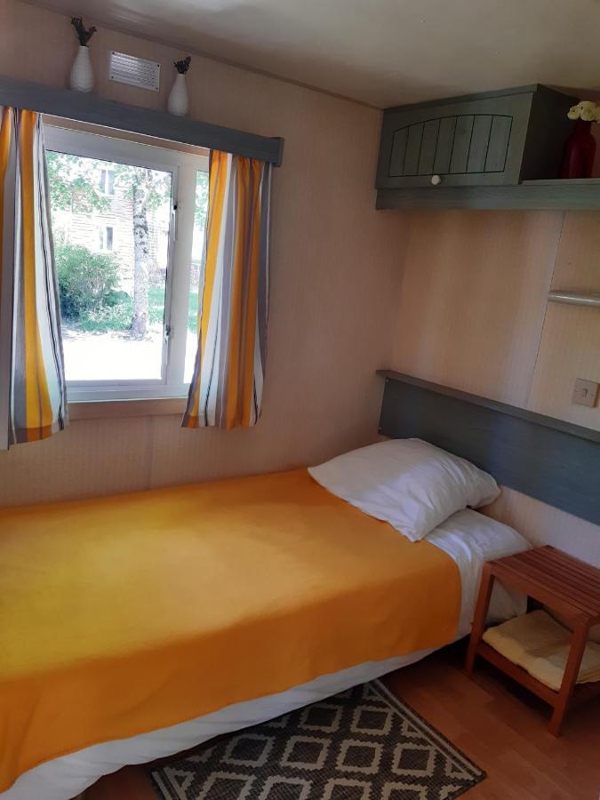 Camping Etang Du Camp Senergues Екстер'єр фото