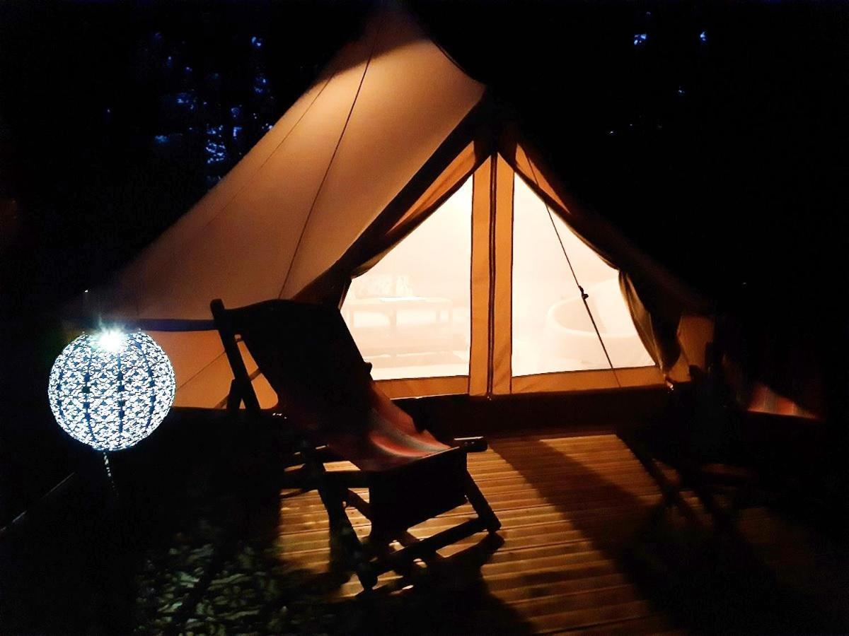 Camping Etang Du Camp Senergues Екстер'єр фото