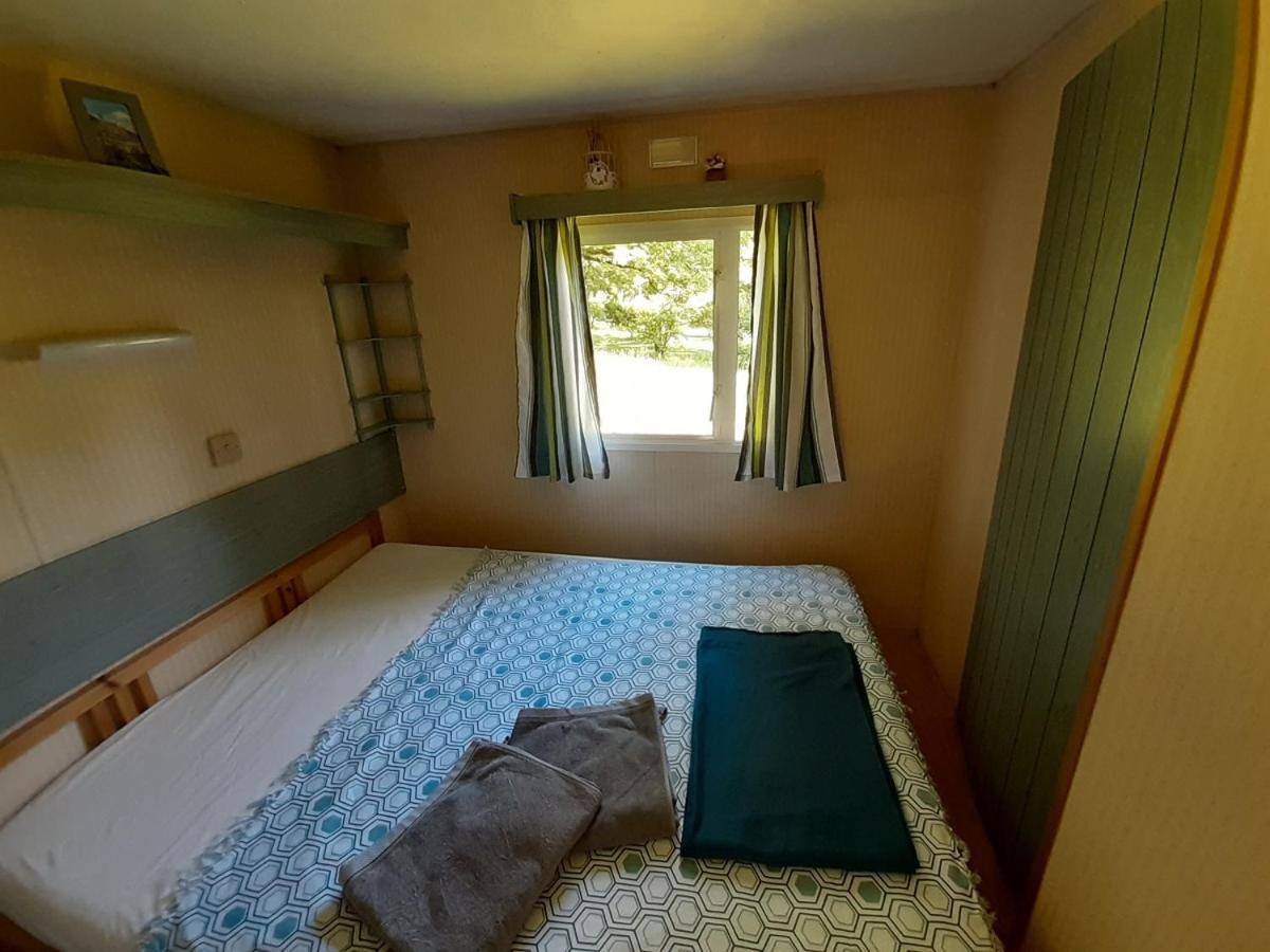 Camping Etang Du Camp Senergues Екстер'єр фото