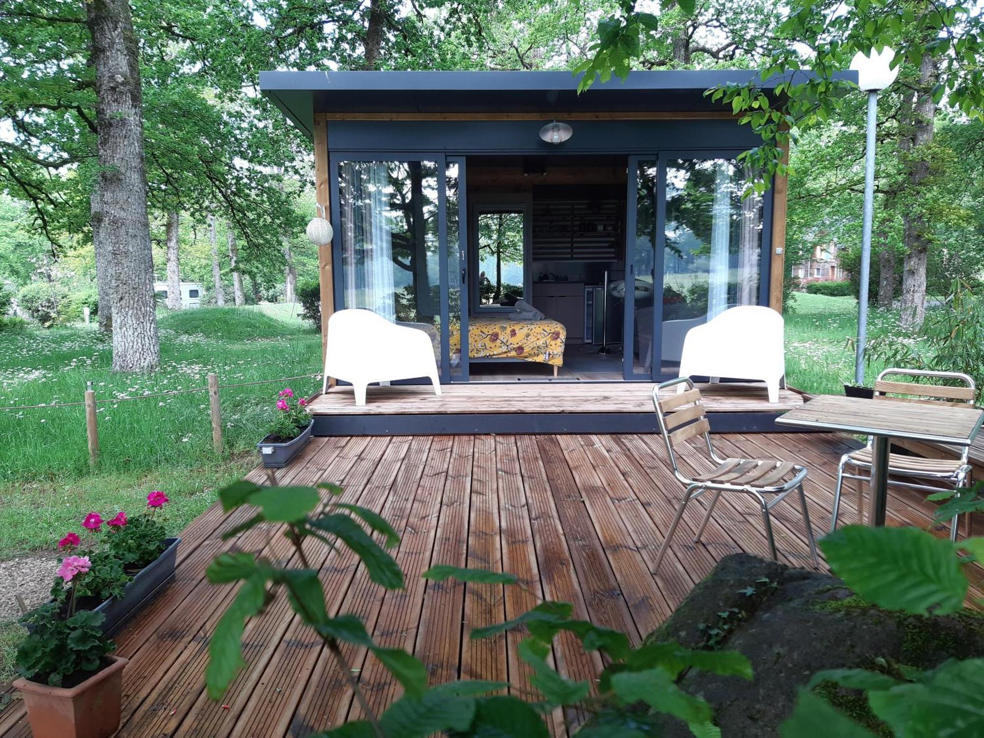 Camping Etang Du Camp Senergues Екстер'єр фото